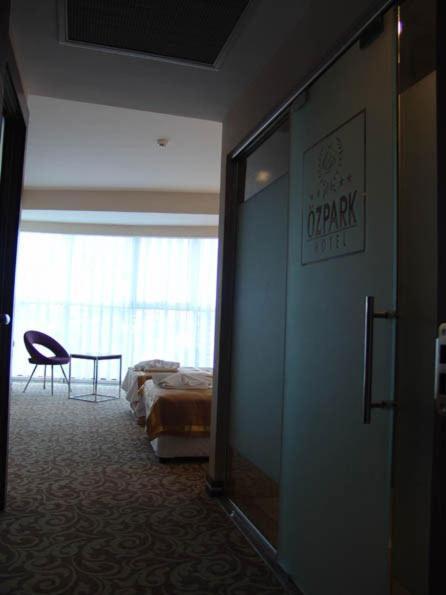 Ozpark Hotel Akşehir Quarto foto